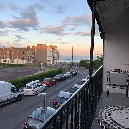Seaside Holiday Home, Ramsgate, Latimer House Экстерьер фото